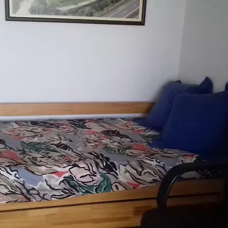 Guli House *
